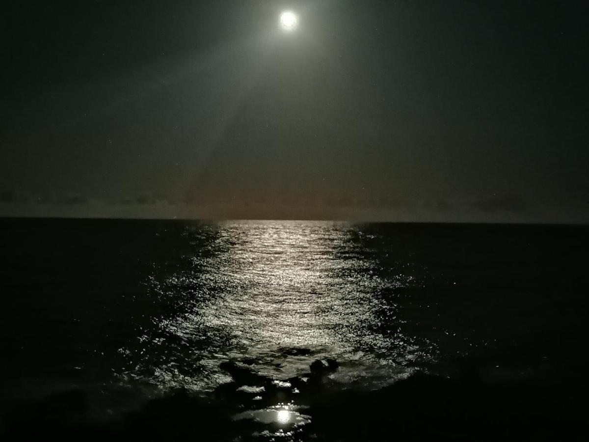 Blue Sea. Tony Frias. Las Eras. Arico - Tenerife. Arico el Nuevo Εξωτερικό φωτογραφία